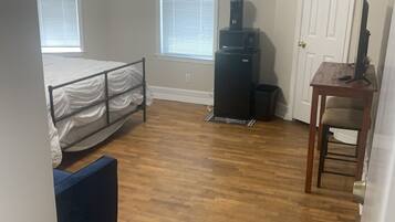 1 makuuhuone, ilmainen Wi-Fi, vuodevaatteet