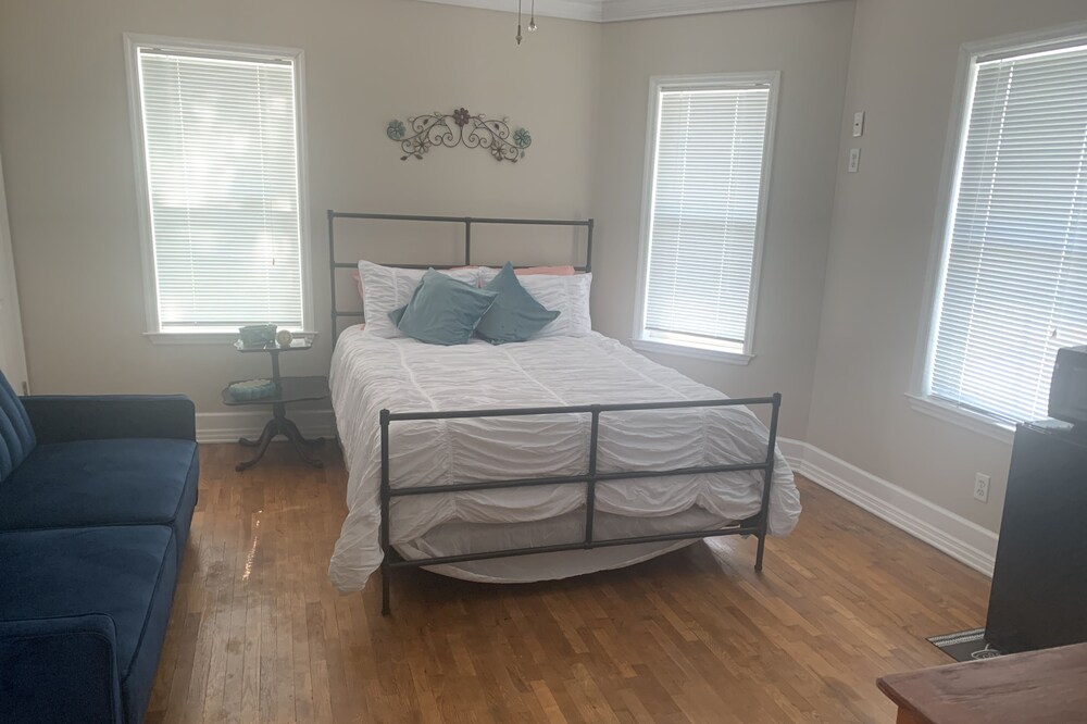 Oasis Room @ York Place <br>Large Private Bedroom & Large Spa Bathroom