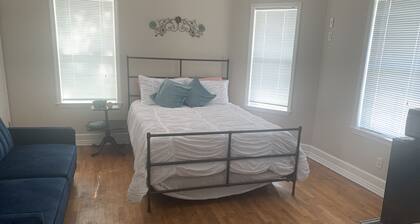 Oasis Room @ York Place <br>Large Private Bedroom & Large Spa Bathroom