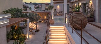 Inotropes Boutique Suites - Adults Only