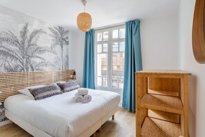 1 bedroom, iron/ironing board, free WiFi, bed sheets - Hostin'Malo 2D - Superbe T2 neuf au cœur de Saint Malo (Saint-Malo)