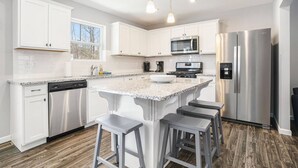 Private kitchen - Harbor Hideaway - 3 bedroom cottage. (South Haven)