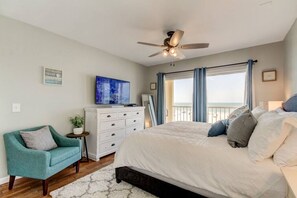 2 bedrooms, desk, iron/ironing board, travel crib
