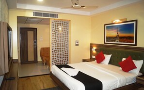 Suite estándar | Ropa de cama hipoalergénica y tabla de planchar con plancha