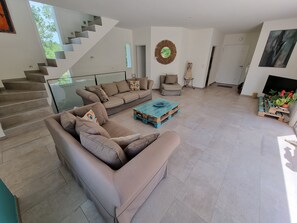 Table de tennis de table, livres