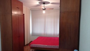 Room - Kitnet near the beach (Praia Grande)