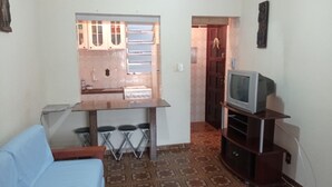 Living area - Kitnet near the beach (Praia Grande)
