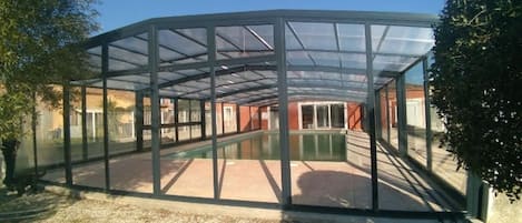 Outdoor pool, a heated pool