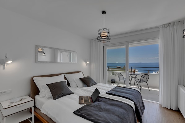 2 bedrooms, iron/ironing board, travel crib, free WiFi