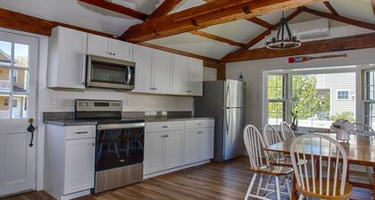 Historic Home centrally located in Wells