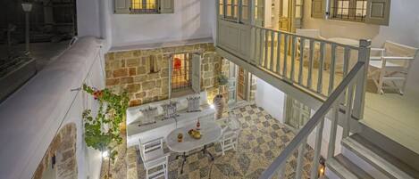 Enceinte de lâhĂ©bergement