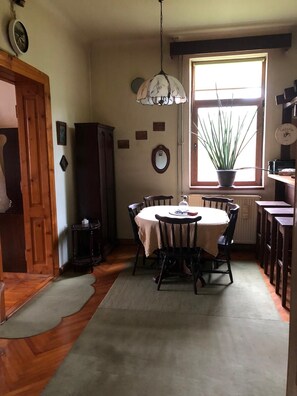 Dining - Timeless Near Downtown Cluj-Napoca (Cluj-Napoca)