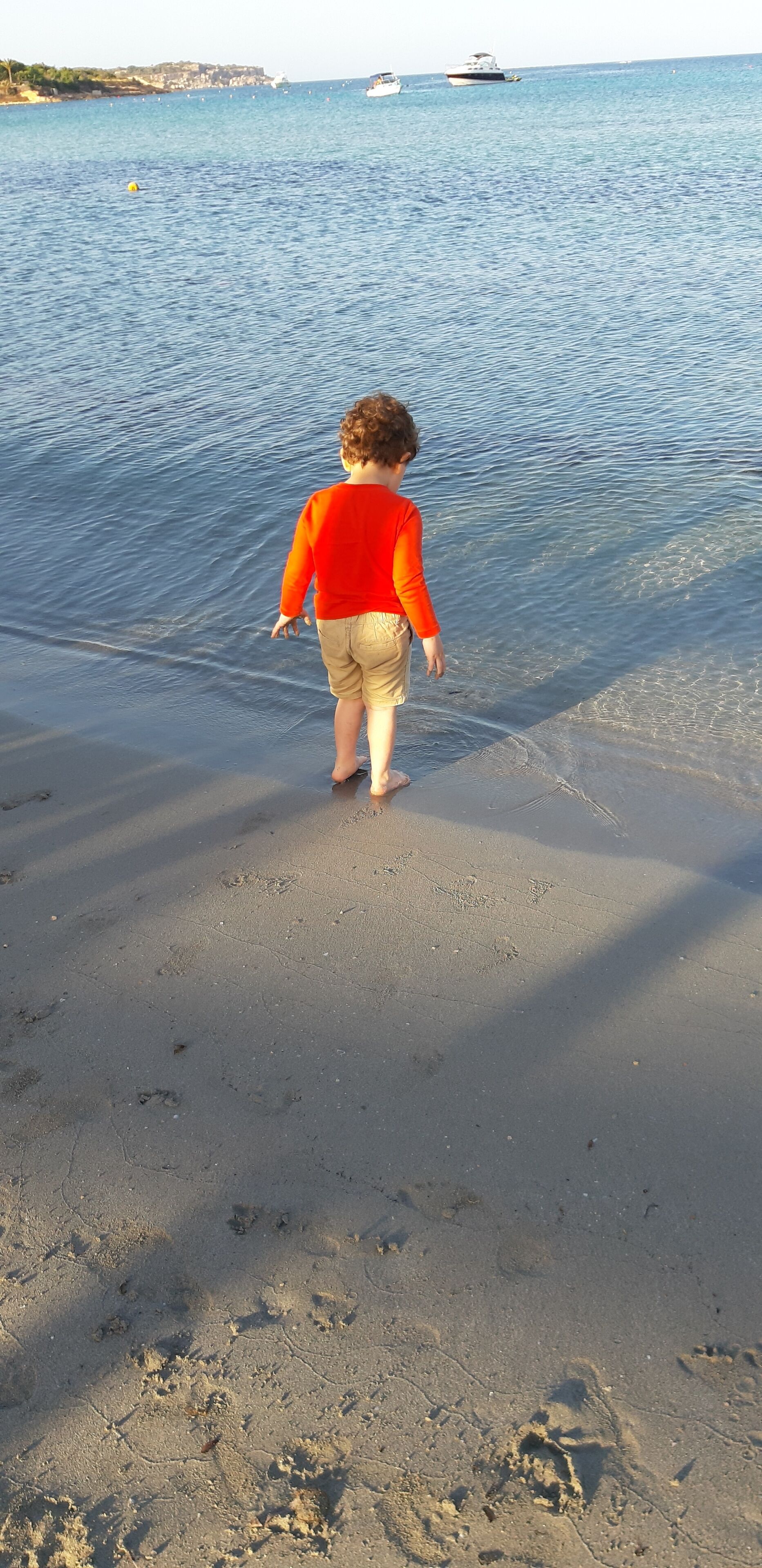 Beach nearby, sun-loungers