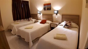 2 Schlafzimmer, Zimmersafe, BĂŒgeleisen/BĂŒgelbrett, Reisekinderbett