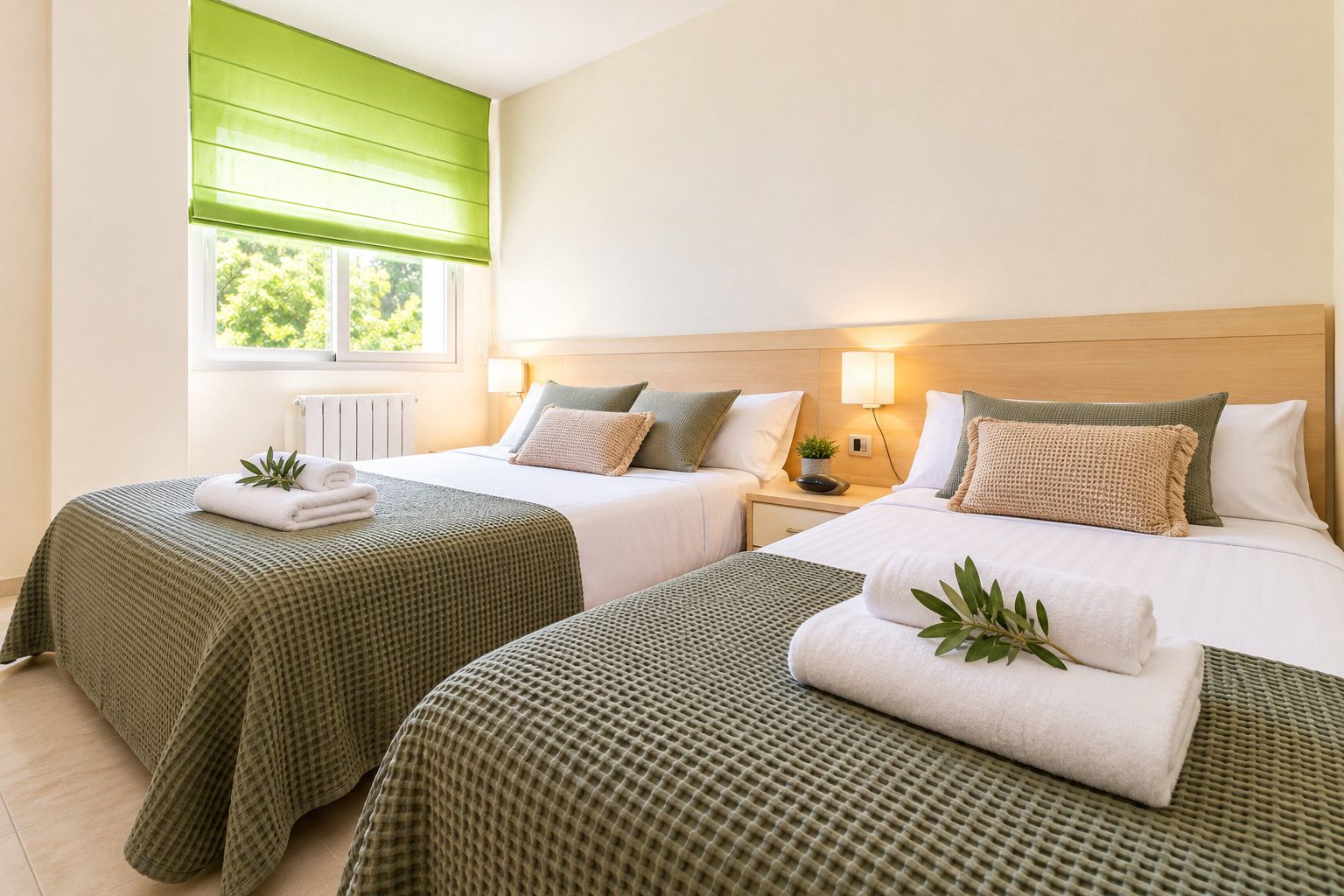 4 chambres, fer et planche à repasser, Wi-Fi gratuit, draps fournis