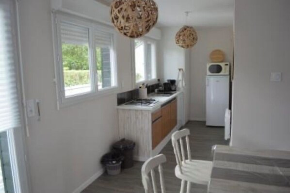 Oven, dishwasher - Grande Maison Pour Groupe Familial ou Amical (Chantonnay)