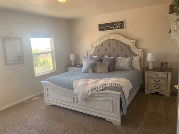 4 bedrooms, iron/ironing board, travel crib, free WiFi