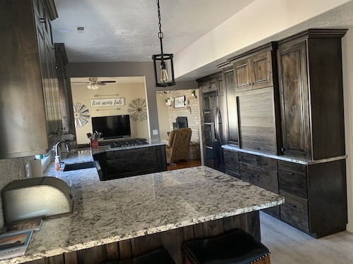 Nice secluded home with plenty of room to roam!