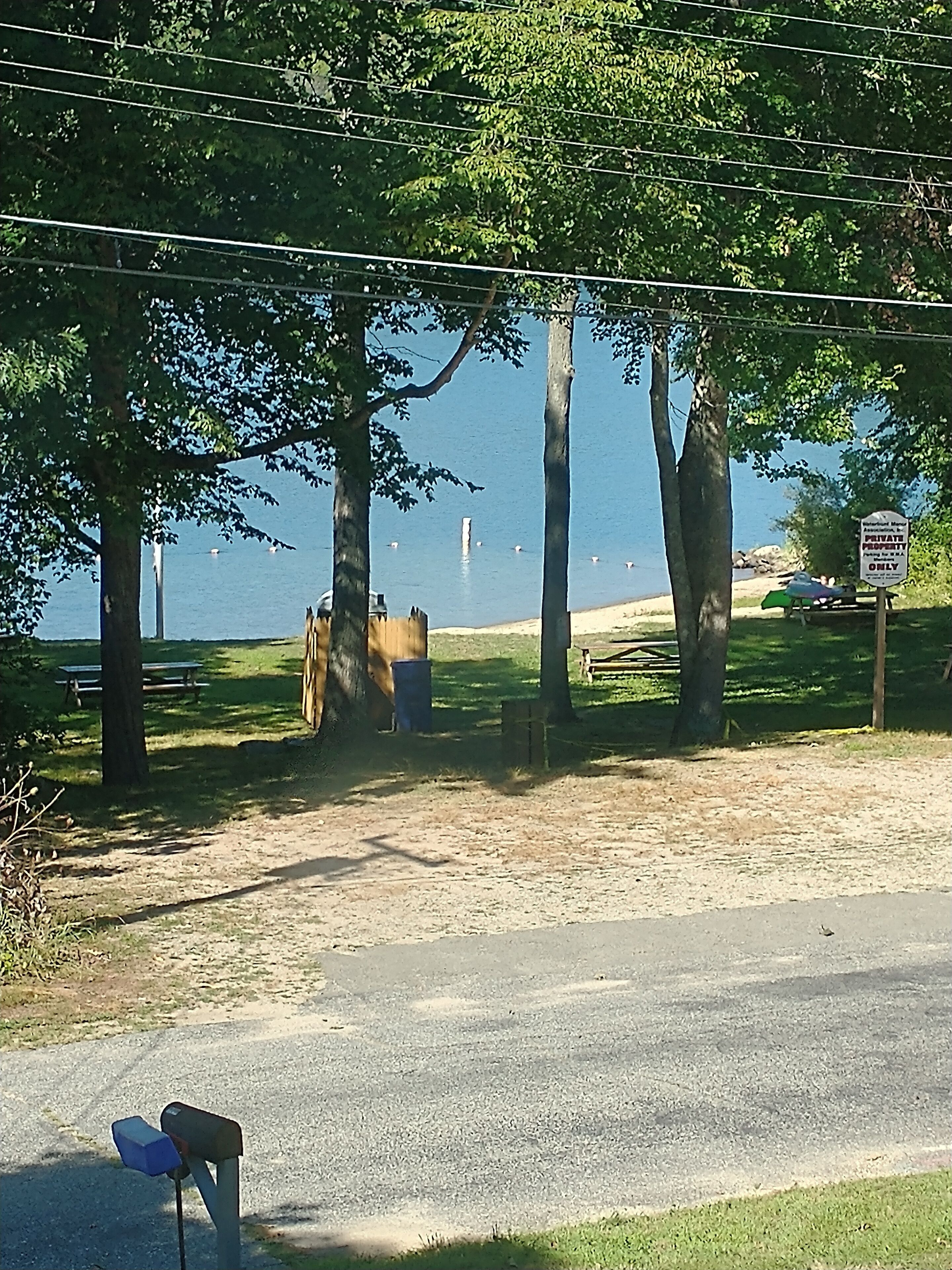 Lakeside 3 Bedroom House Across From Association Beach!