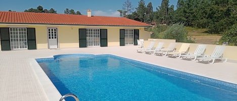 Utomhuspool