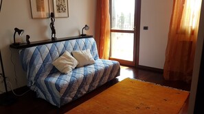 Smart TV, DVD player, books - In un Paesino nel Cuore del Veneto, Comodo per Agripolis, Padova e Venezia (Legnaro)