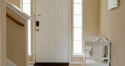 Spacious House BMT Six Flags Seaworld