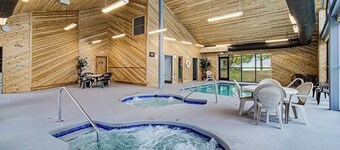 Smoky Mountain Memories: Stunning Mountain Views + Indoor Pool & Spa