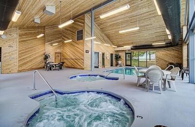 Smoky Mountain Memories: Stunning Mountain Views + Indoor Pool & Spa