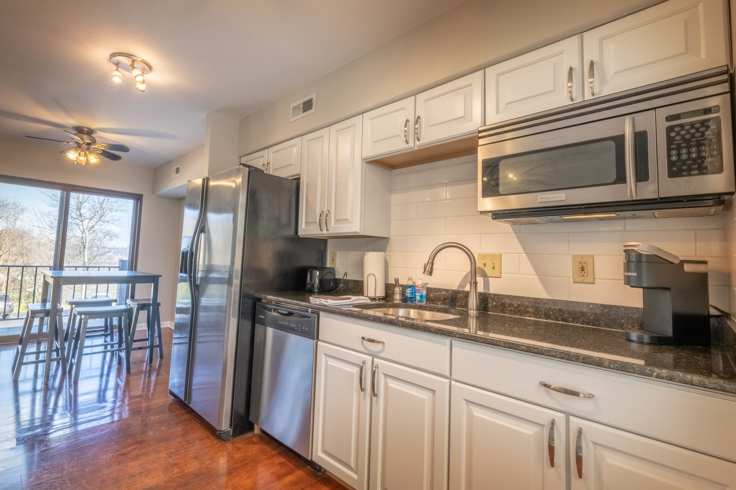 ❤️ 🏙Modern and Sleek, Million 💵 City View! ❤️ 🌌