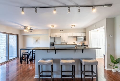 ❤️ 🏙Modern and Sleek, Million 💵 City View! ❤️ 🌌