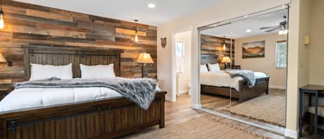 2 chambres, fer et planche à repasser, Wi-Fi gratuit, draps fournis