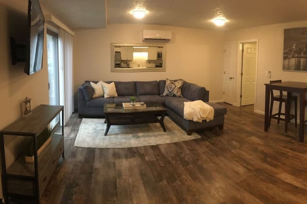❤️ 🏙 The View-Stylish Interior- Min to downtwn 🌃 ❤️