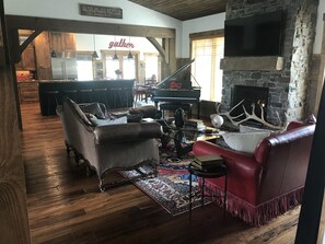 Smart TV, fireplace, DVD player, books