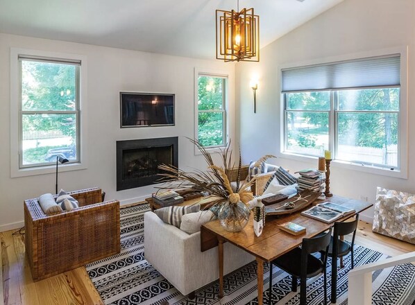 Smart TV, offices, computer monitors, printers