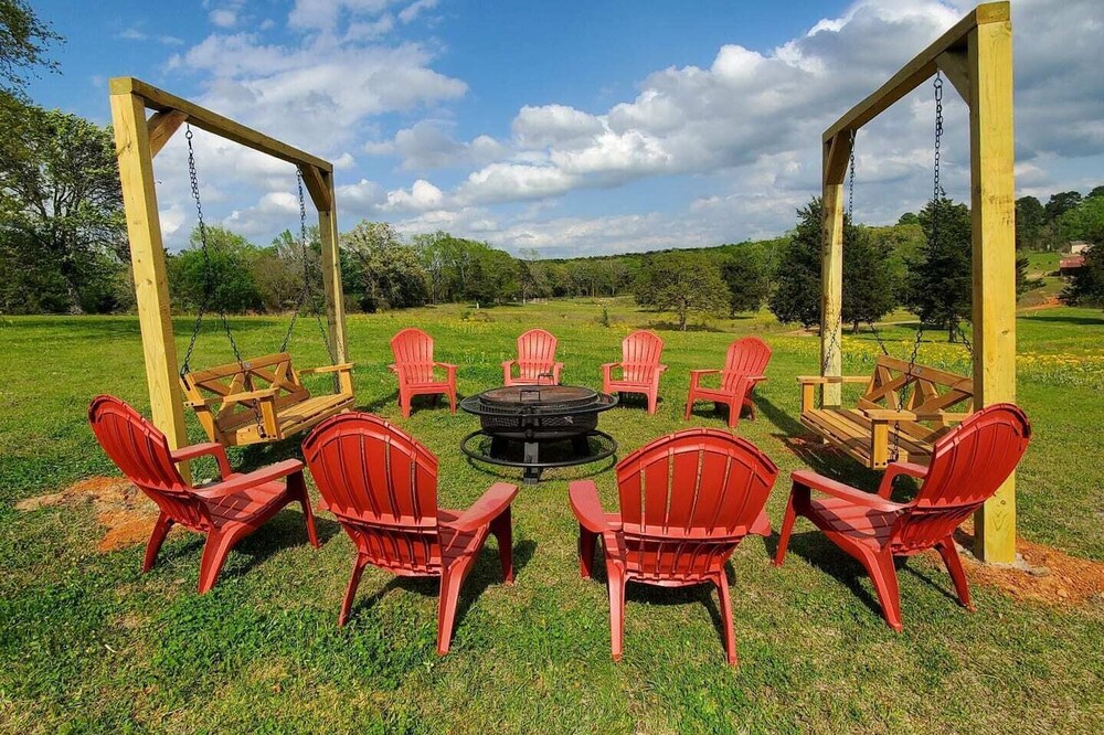 Camels, Red Cabin and more! Kaleidoscope Ranch