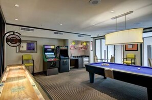 Spielezimmer