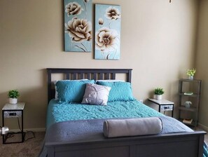 1 quarto, Wi-Fi de cortesia, roupa de cama