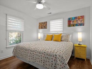 3 bedrooms, desk, iron/ironing board, travel crib