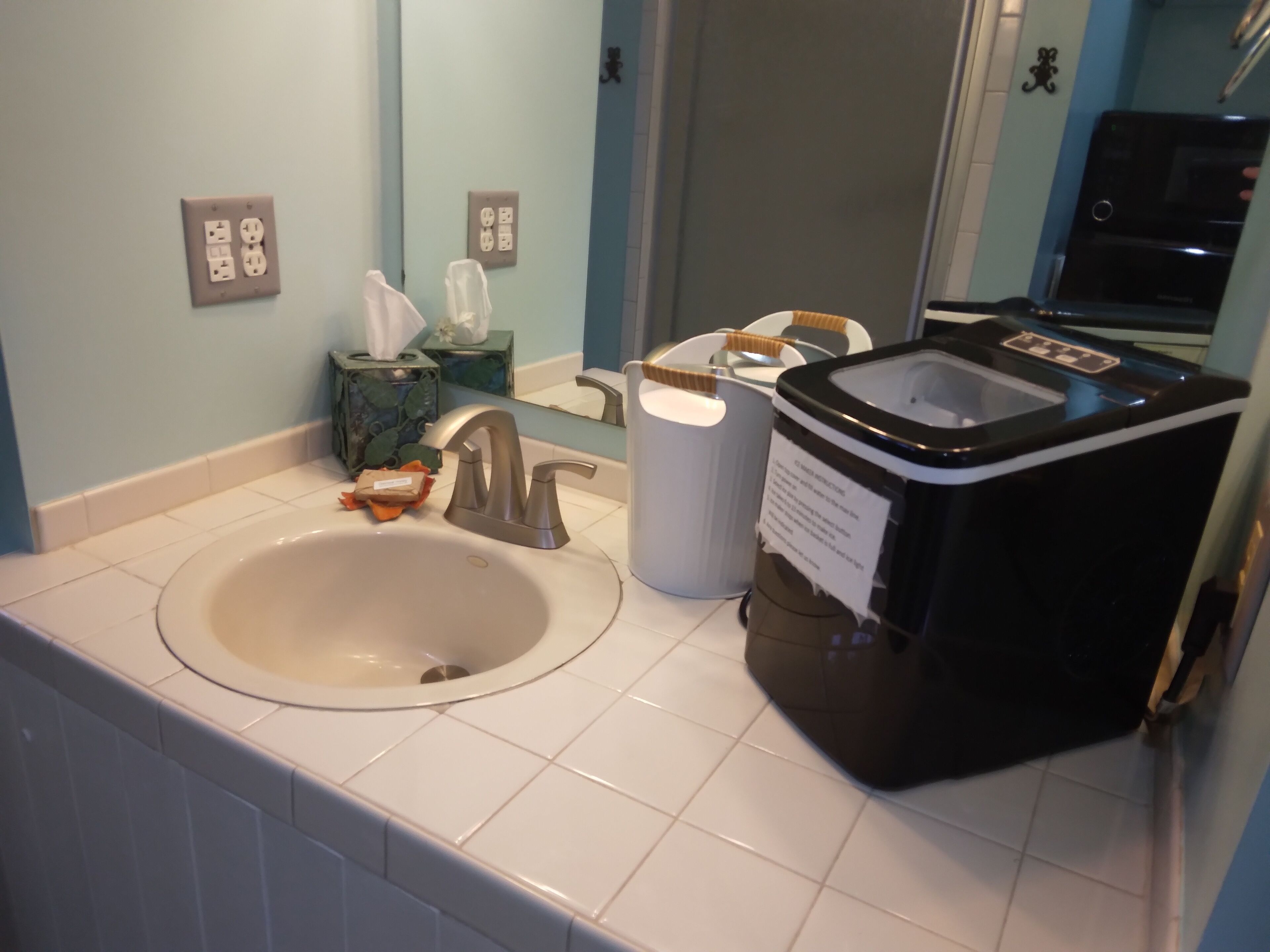 Betty Lou's Garden Guest Suite