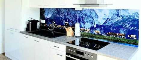 Fridge, microwave, oven, stovetop