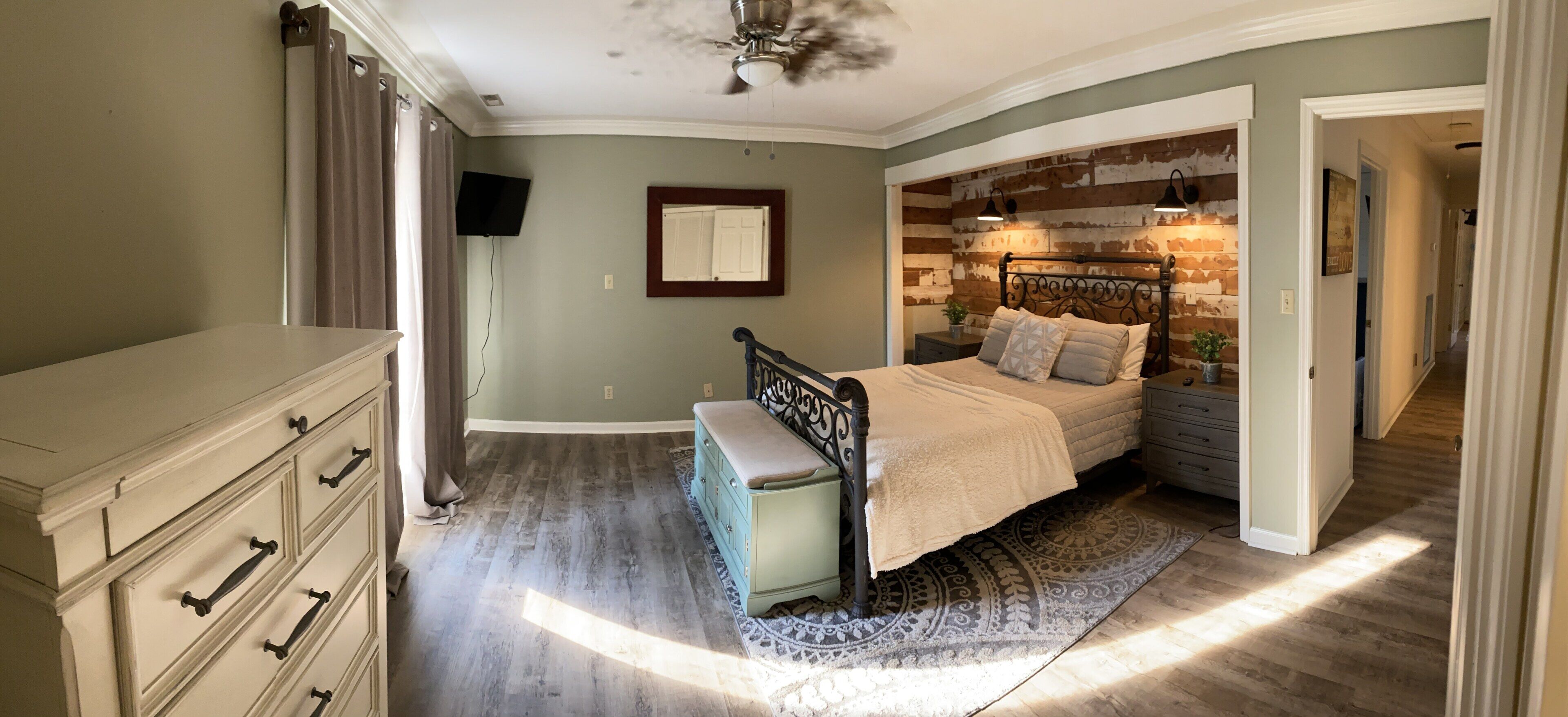 5 makuuhuonetta, silitysrauta/-lauta, ilmainen Wi-Fi, vuodevaatteet