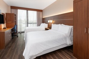 Standard Room, 2 Double Beds, Accessible (Communications, Roll-In Shower) | Premium bedding, in-room safe, individually decorated, desk - Holiday Inn Express NYC Brooklyn - Sunset Park by IHG (Brooklyn)