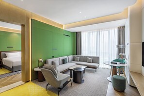 Daunenbettdecken, Minibar, Zimmersafe, Schreibtisch