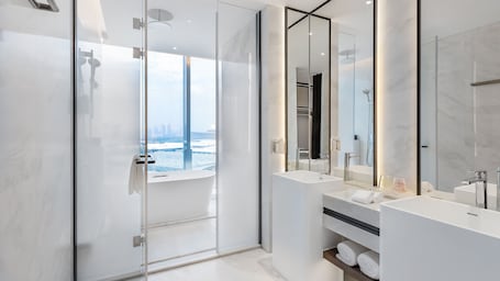 スイート キングベッド 1 台 | 客室の設備とサービス. Holiday Inn Xi an Chanba by IHG