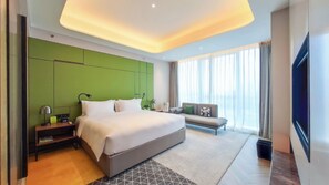 1 bedroom, down duvets, minibar, in-room safe