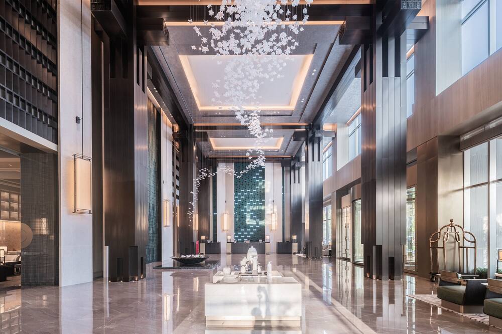 HUALUXE Xi an Chanba by IHG