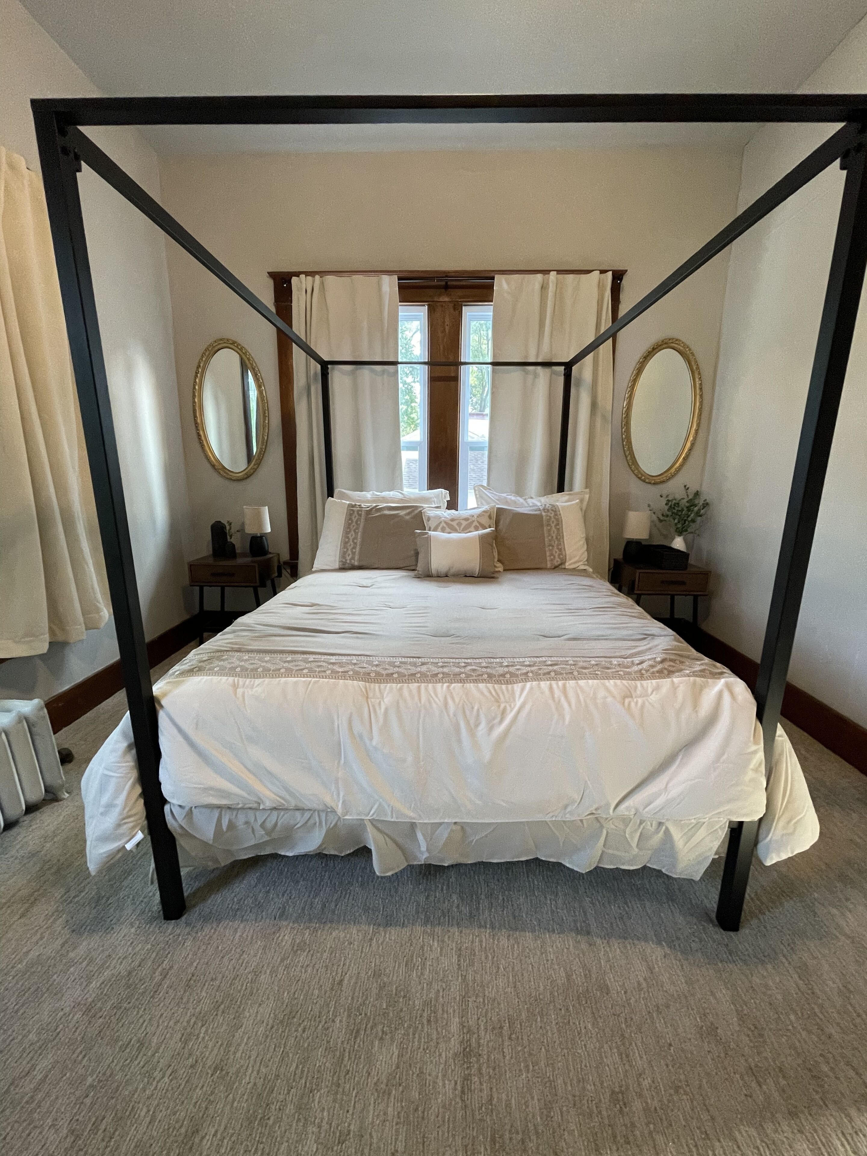 Beautiful historic home in downtown Centralia, just 20 minutes from Columbia, MO