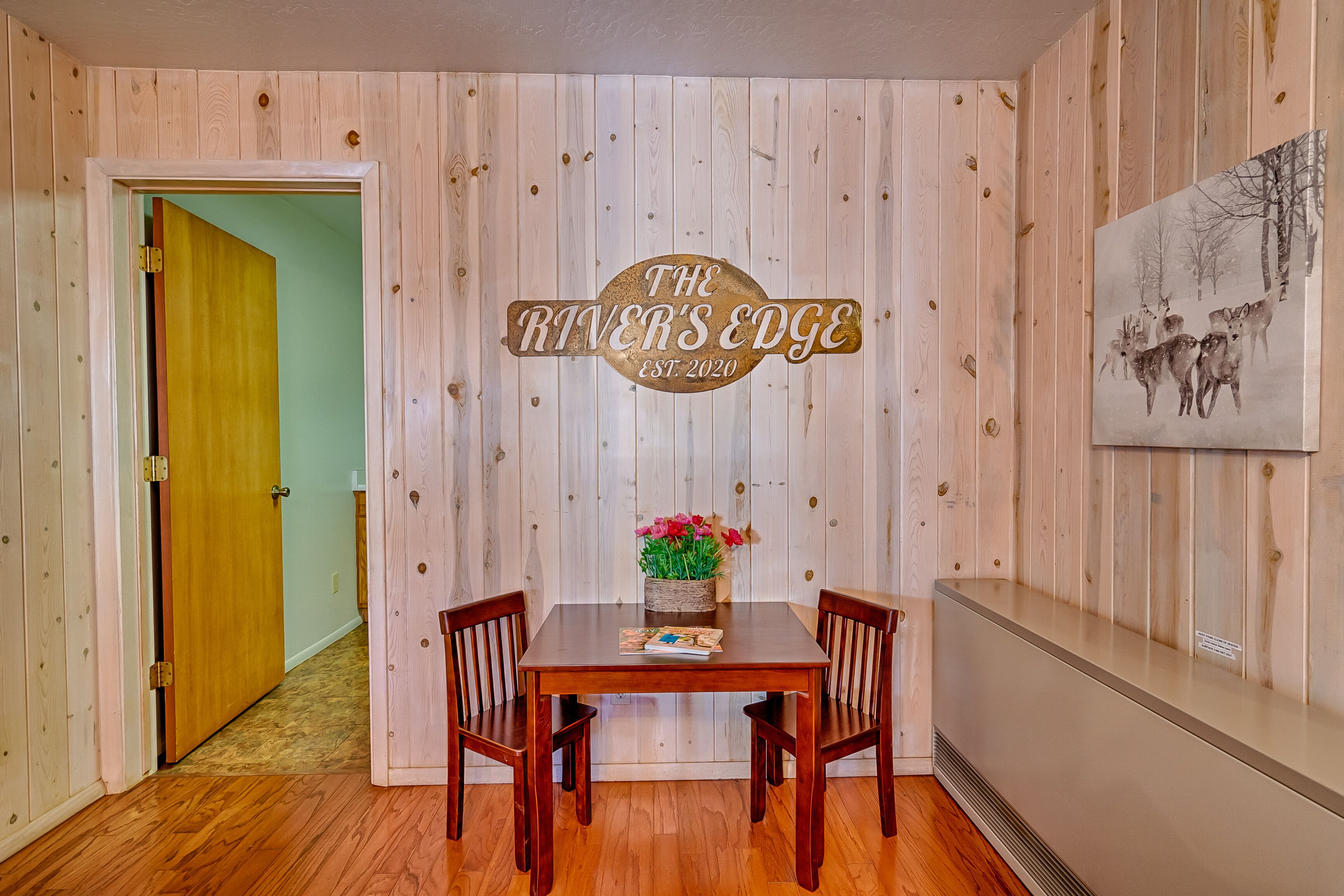 Greer Cabin And Guest Cottage-Full Property- Sleeps 12!