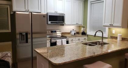 Independent Apartment in Candler