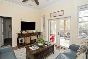 Smart TV - Wave From it All- Steps to the Beach! 3 Bedroom (Santa Rosa Beach)